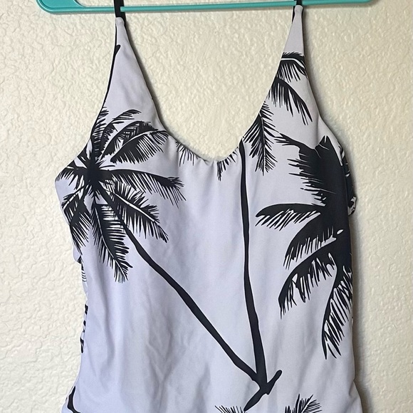 IFFEI Black & White Palm Tree One Piece Bathing Suit - Picture 1 of 3